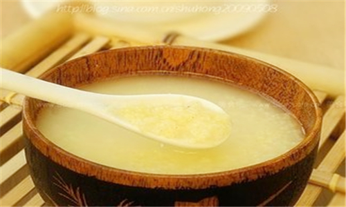 怎样煮小米稀粥好吃 1-1G102160543B0.jpg