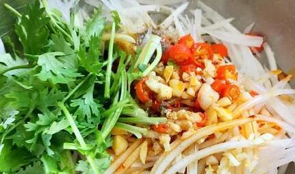 香菜拌萝卜丝6