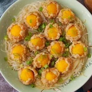 银丝抱金球9