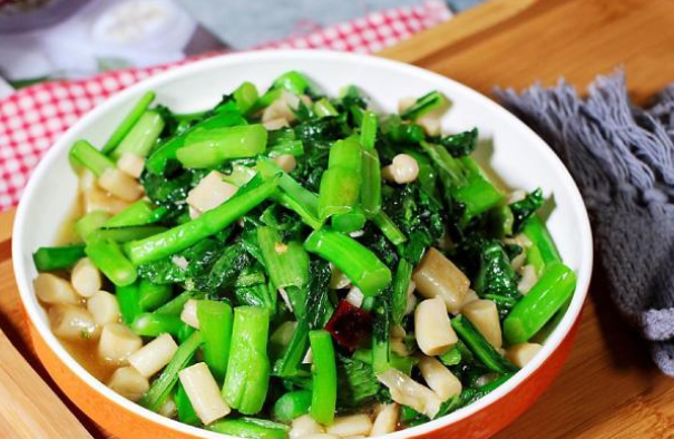 菜心怎么做好吃 海鲜菇烧菜心的做法10