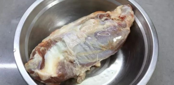 电饭煲制作酱牛肉的方法2
