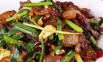 蒜苗炒腊肉3