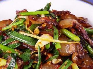 蒜苗炒腊肉4