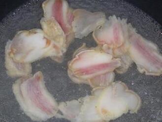 蒜苗炒腊肉7