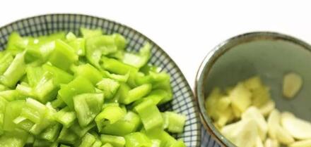 辣子鸡丁6