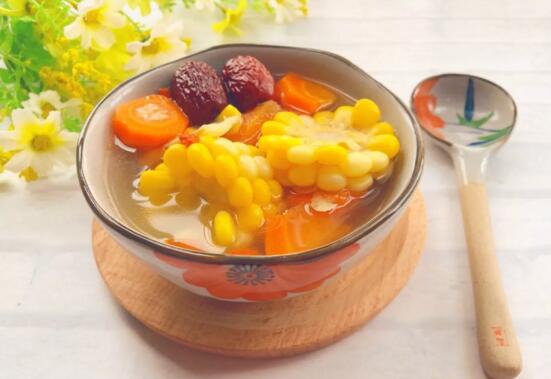 夏季养生汤的做法 扁豆薏米养生汤1